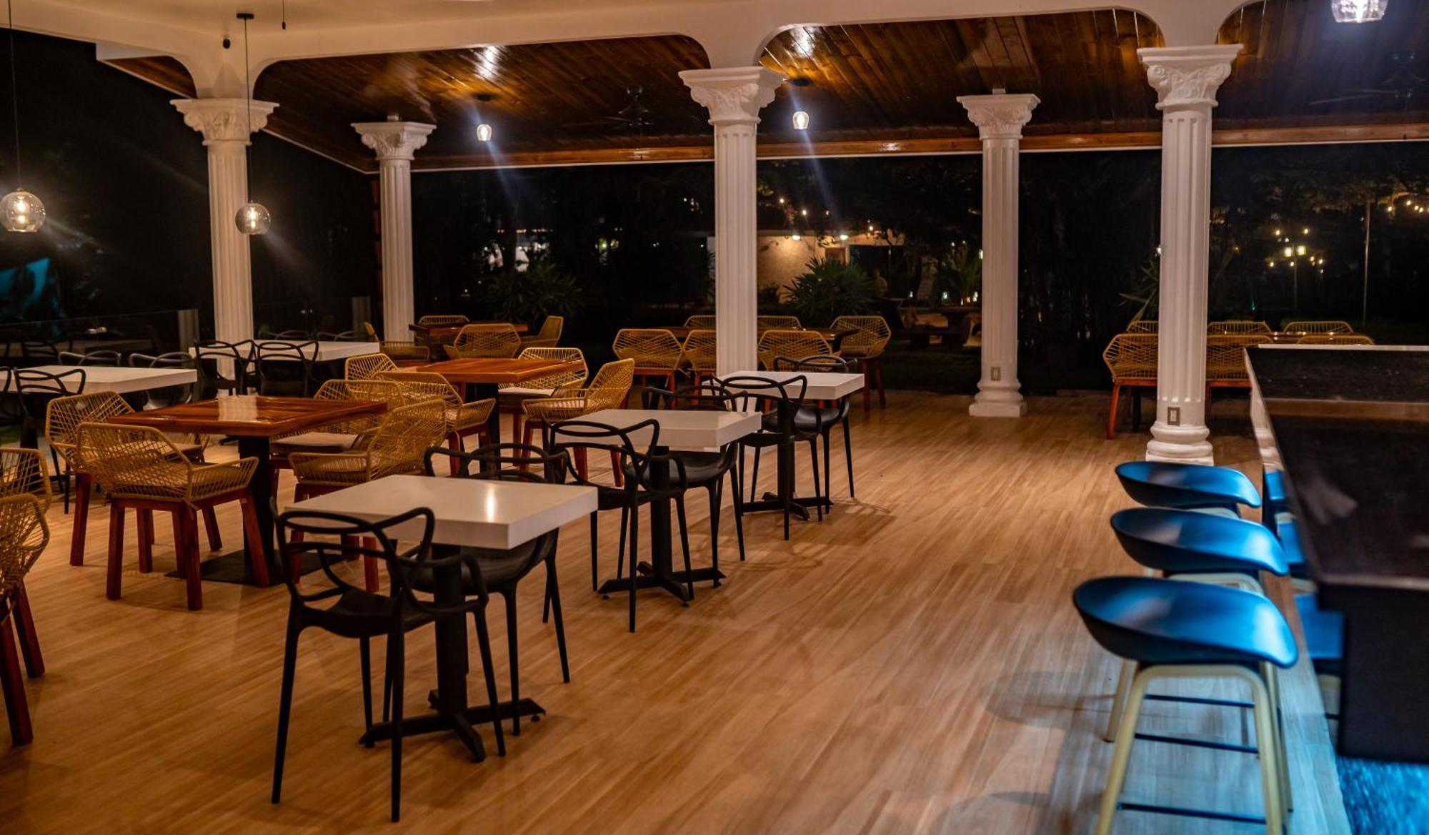 Hotel Los Higuerones Paso Canoas エクステリア 写真