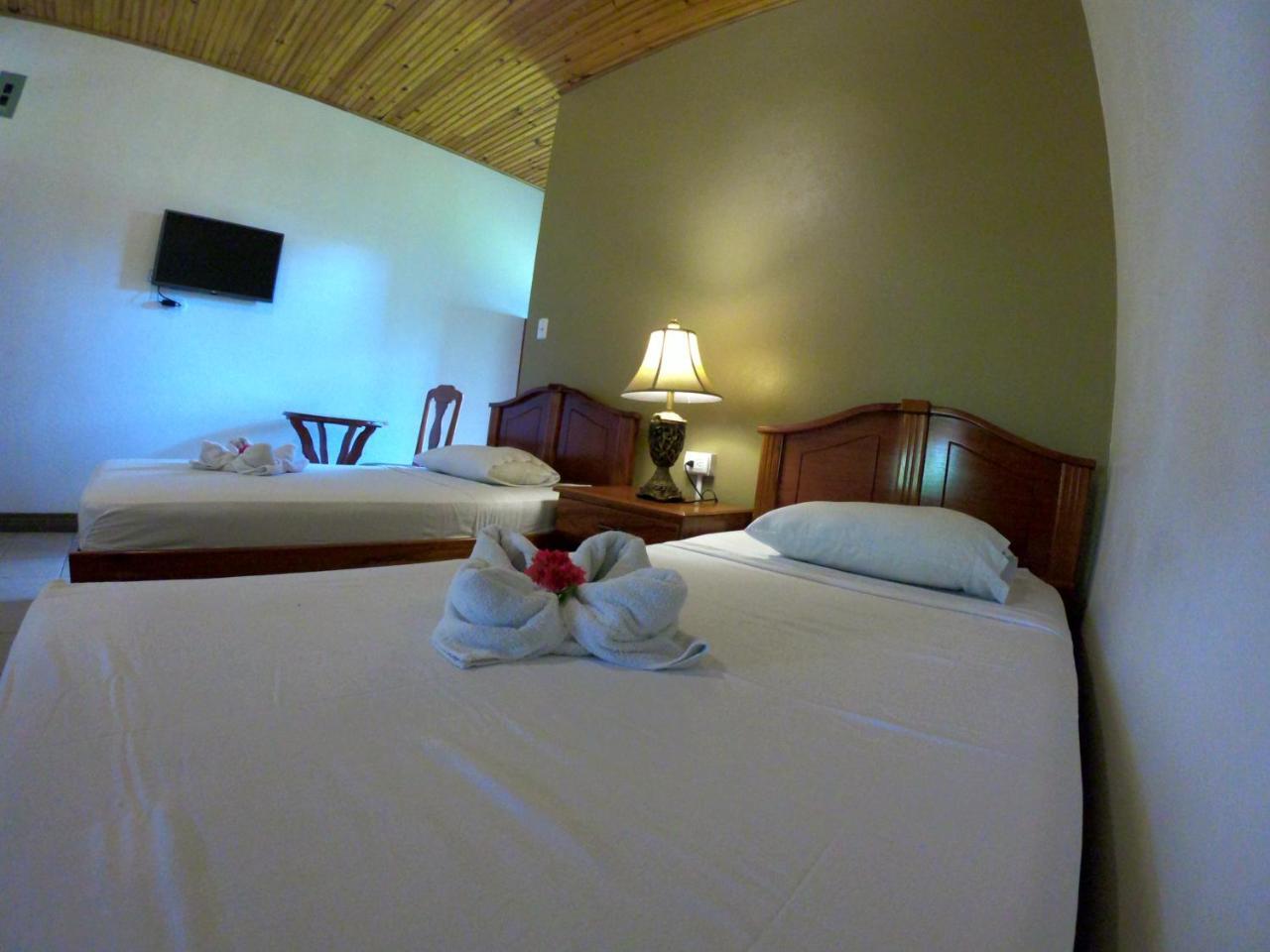 Hotel Los Higuerones Paso Canoas エクステリア 写真